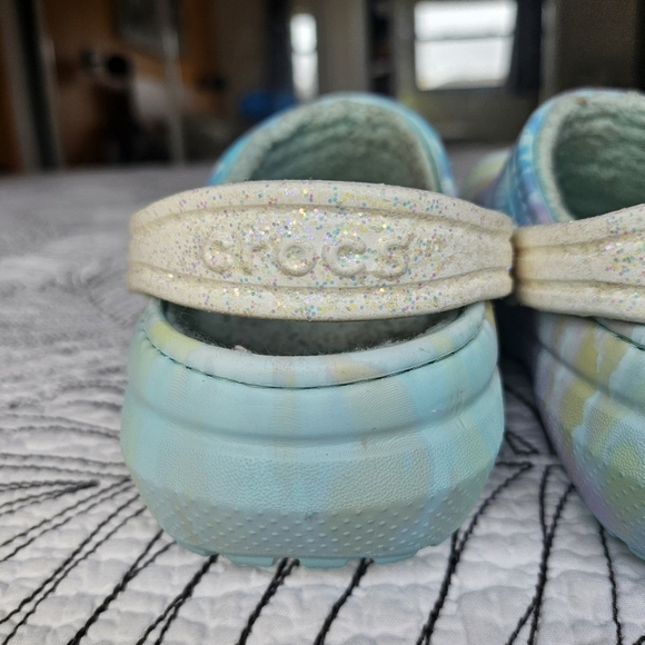 VGUC Crocs Pastel Cloud Clog Fleece Lined Girls 13 Multicolor - Picture 12 of 16